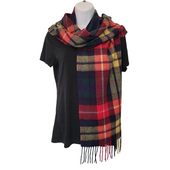 James Pringle Weavers Modern Buchanan Wool Tartan Fringed Scarf - Picture 2 of 6